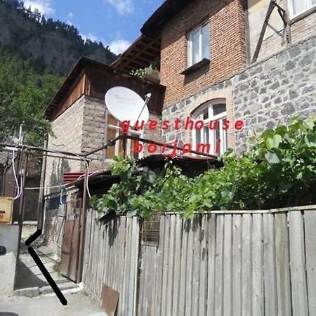 Guesthouse Bordschomi Exterior foto